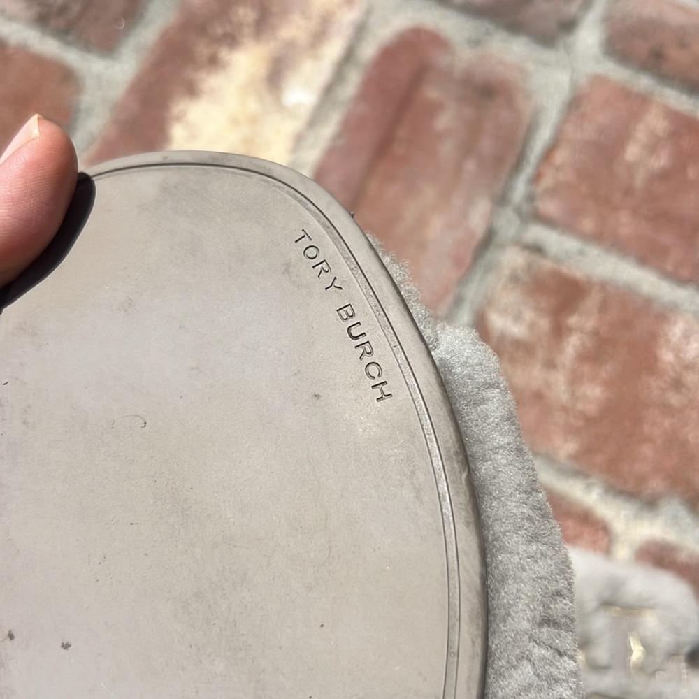 Cozy Gray Fuzzy Slide Sandals - Picture 14 of 16